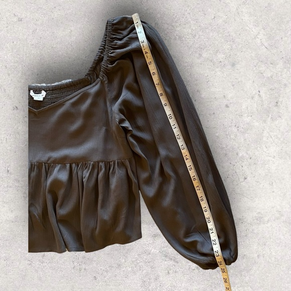 O’Neill Charcoal Grey Peasant Long Sleeve Top Blouse Size M. Great Condition! - Picture 12 of 14